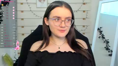 Snapshot of ketrin_pirsss chatting on November 17, 7:41 pm Ketrin online show from November 17, 7:41 pm