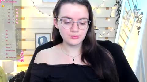 Snapshot of ketrin_pirsss chatting on November 29, 2:36 am Ketrin online show from November 29, 2:36 am