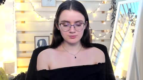 Snapshot of ketrin_pirsss chatting on November 29, 9:40 pm Ketrin online show from November 29, 9:40 pm