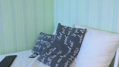 Snapshot of kettimi chatting on January 9, 1:02 pm Catherine online show from January 9, 1:02 pm