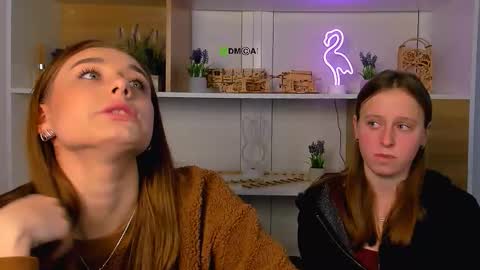 keuli_li online show from December 19, 12:23 pm