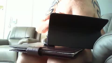 Snapshot of kevee1955 chatting on May 1, 7:13 am Daddyo online show from May 1, 7:13 am