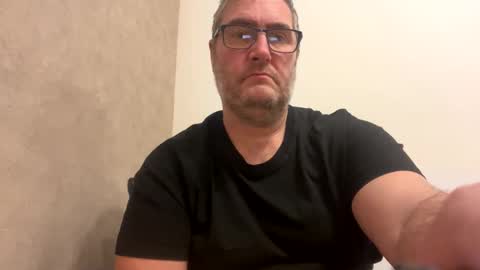 kevfromchat online show from January 3, 4:33 am