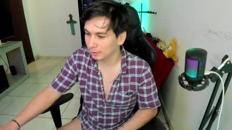 Kevin online show from January 12, 12:07 am