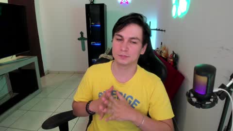 Kevin online show from February 2, 12:09 am