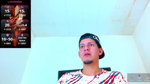 Snapshot of kevin__max_ chatting on October 1, 7:09 pm Kev online show from October 1, 7:09 pm