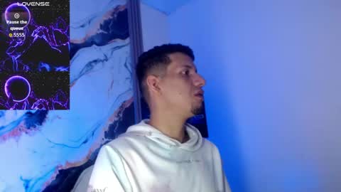 Snapshot of kevin__max_ chatting on May 11, 7:11 pm Kev online show from May 11, 7:11 pm