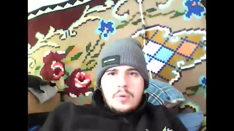 Snapshot of kevin_hott4u chatting on December 16, 9:25 am kevin online show from December 16, 9:25 am