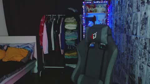 Kevin online show from December 11, 3:45 am