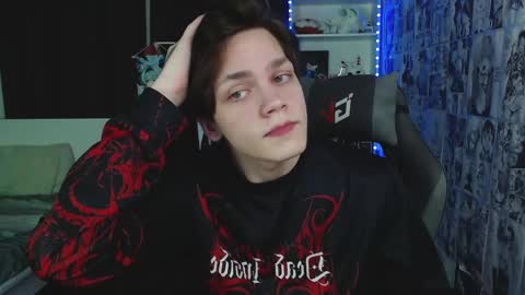 Kevin online show from February 11, 1:52 am