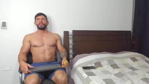 kevin_malone22 online show from February 28, 4:10 am