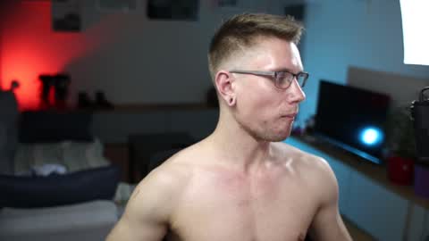 Kev online show from December 1, 7:47 pm