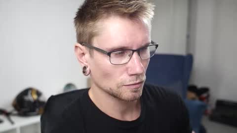 Kev online show from September 14, 12:26 pm