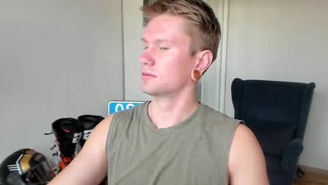 Kev online show from October 21, 8:04 am