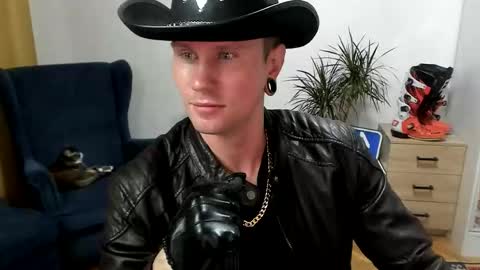 Kev online show from October 27, 1:04 pm