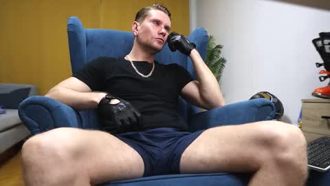 Kev online show from November 13, 1:43 pm