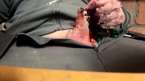 Snapshot of kevindldl chatting on March 23, 10:30 am kevindldl online show from March 23, 10:30 am