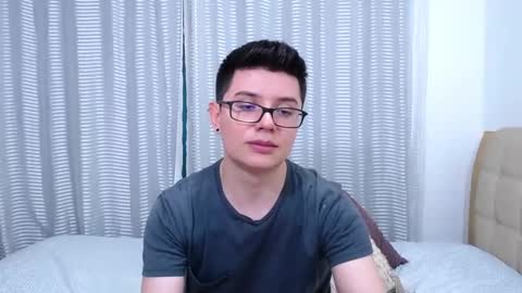 Snapshot of kevinhunts chatting on February 20, 7:23 am Kevin online show from February 20, 7:23 am