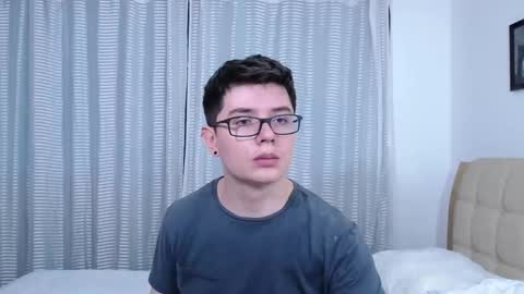 Snapshot of kevinhunts chatting on November 13, 5:12 pm Kevin online show from November 13, 5:12 pm