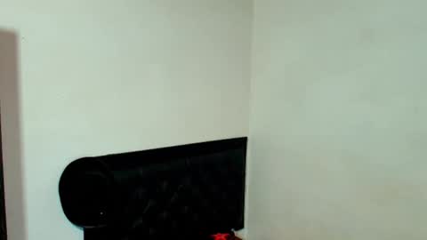 Snapshot of kevinkewma chatting on May 1, 12:10 pm kevinkewma online show from May 1, 12:10 pm