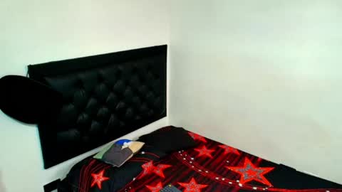 Snapshot of kevinkewma chatting on May 2, 12:21 pm kevinkewma online show from May 2, 12:21 pm