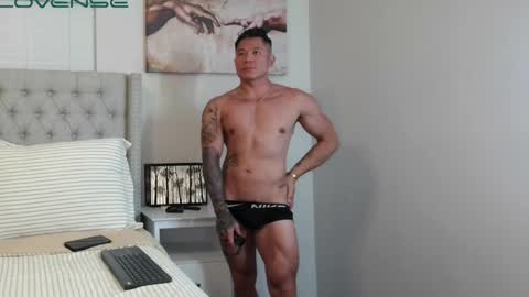 kevinkham online show from April 5, 10:18 pm