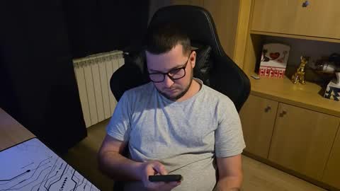 Kevinn online show from February 5, 2:16 am