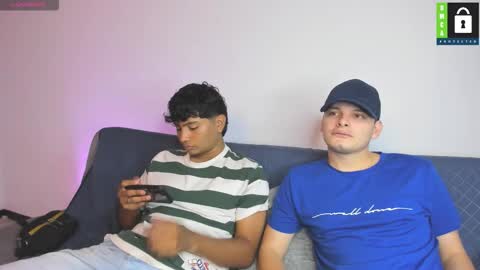 Snapshot of kevinxlvx chatting on November 18, 11:15 pm kevin and ottis online show from November 18, 11:15 pm