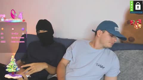 Snapshot of kevinxlvx chatting on November 21, 11:14 pm kevin and ottis online show from November 21, 11:14 pm