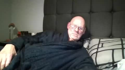 Snapshot of kevlooking4sez chatting on January 15, 11:40 pm kevlooking4sez online show from January 15, 11:40 pm