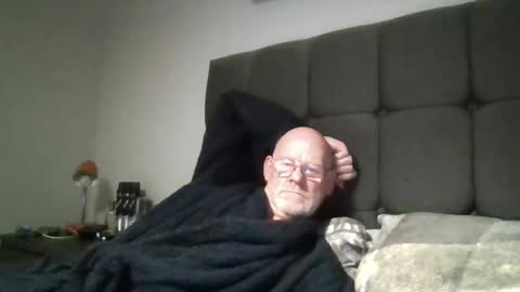 Snapshot of kevlooking4sez chatting on September 27, 11:43 pm kevlooking4sez online show from September 27, 11:43 pm