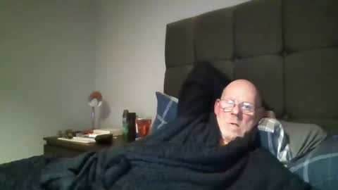 Snapshot of kevlooking4sez chatting on March 21, 1:54 am kevlooking4sez online show from March 21, 1:54 am