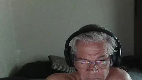 Snapshot of kevwestunder9696 chatting on February 20, 10:37 am kevwestunder9696 online show from February 20, 10:37 am