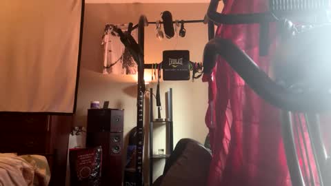 Keybump online show from October 7, 3:09 pm