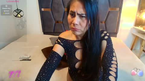 Snapshot of keyla_brunette_ chatting on May 31, 12:30 am KEYLA BRUNETTE online show from May 31, 12:30 am