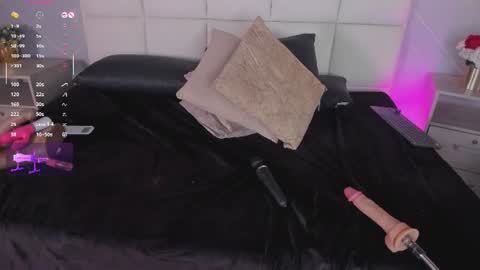 Snapshot of keyla_lage chatting on June 11, 12:32 am keyla_lage online show from June 11, 12:32 am