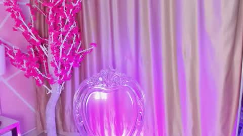 Keyla noa online show from June 9, 11:33 am