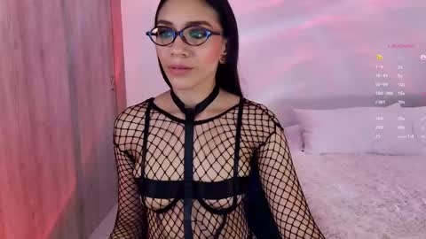 Snapshot of keylamiller1 chatting on May 8, 10:04 pm Keyla online show from May 8, 10:04 pm