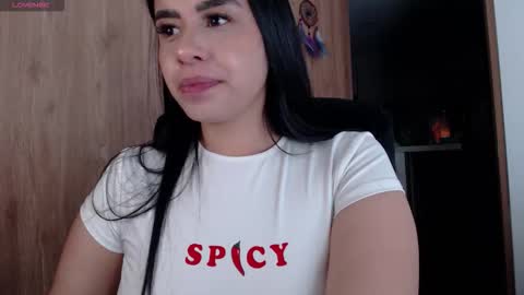 Laura online show from December 2, 2:17 am