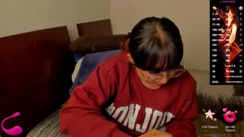 Snapshot of keyt_foxxx chatting on January 6, 12:25 am Danna Sofia online show from January 6, 12:25 am