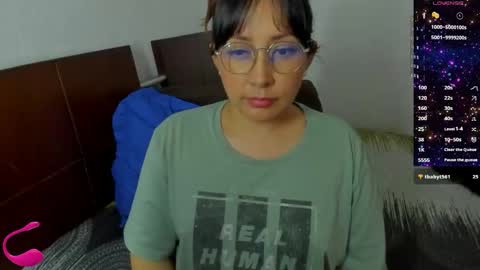 Snapshot of keyt_foxxx chatting on February 21, 2:45 am Danna Sofia online show from February 21, 2:45 am