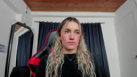 Snapshot of keyth_clement chatting on May 27, 7:55 pm Keyth online show from May 27, 7:55 pm