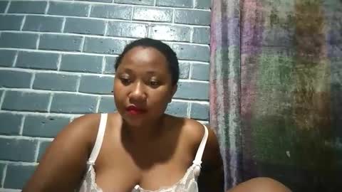 Snapshot of kezia0910 chatting on November 5, 7:03 pm kezia0910 online show from November 5, 7:03 pm