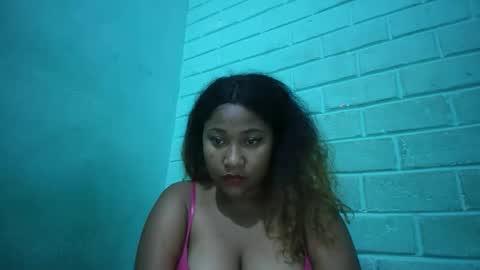 Snapshot of kezia0910 chatting on December 1, 2:00 pm kezia0910 online show from December 1, 2:00 pm