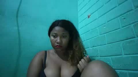 Snapshot of kezia0910 chatting on December 2, 3:34 am kezia0910 online show from December 2, 3:34 am