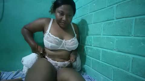 kezia0910 online show from January 7, 2:47 am