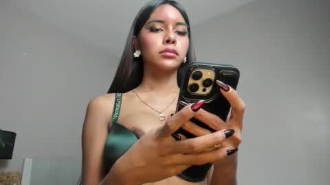 keziakinlley online show from January 6, 4:27 am