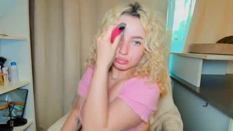 Khaleesi online show from May 18, 3:29 pm