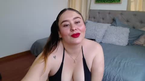 Snapshot of khalia_ chatting on July 24, 3:10 pm K H A I L A online show from July 24, 3:10 pm