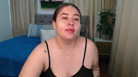 Snapshot of khalia_ chatting on July 26, 1:07 pm K H A I L A online show from July 26, 1:07 pm